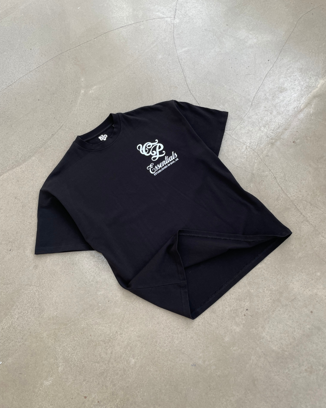 Essentials T-shirt (Flat Black)